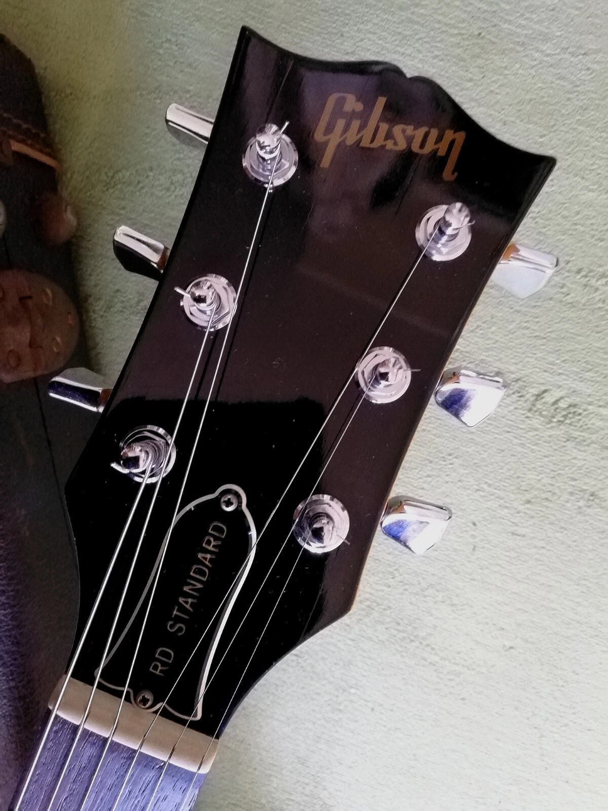 Picture 3 of 24