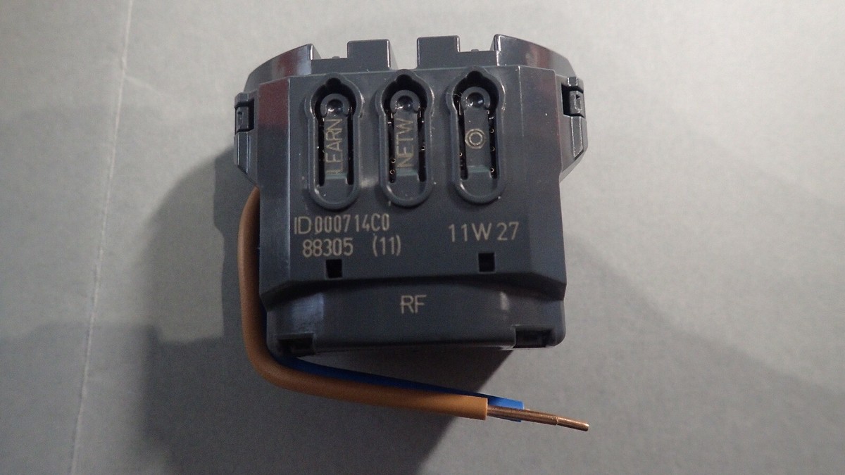 Interrupteur Micromodule Radio Legrand 88305 Zigbee - 1 Sortie 300W - Pour Domotique
