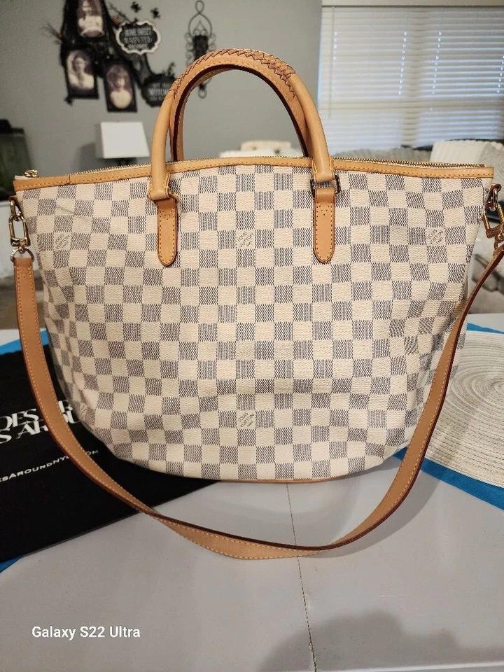Hermoso bolso de mano/bolso de mano auténtico/bolso con cremallera Louis Vuitton  Foto 3 de 4