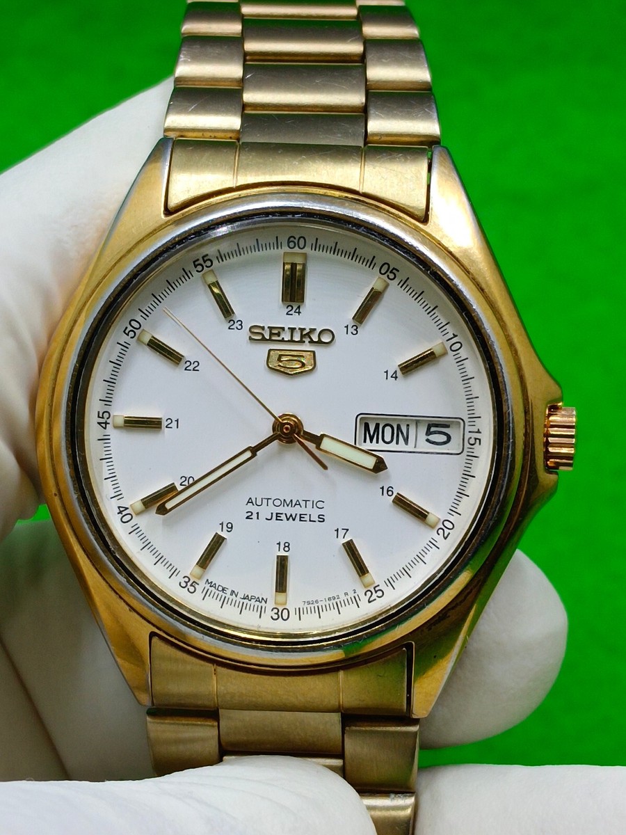 ★Vintage SEIKO 5★自動巻き★17石 Day/Date★稼働品★ Vintage SEIKO 5 Automatic Day Date Men's Watch. 17 Jewels
