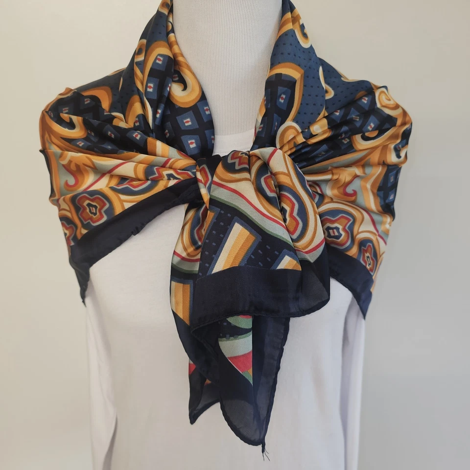 Vintage Silk Scarf Daughters Of The American Revolution DAR Const Hall 34x35 - Image 3 of 4