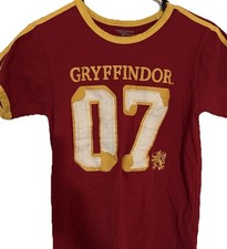 The Wizarding World Of Harry Potter Gryffindor T-Shirt Jersey Men  s Small