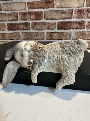 VTG Bunny Rabbit Shelf Sitter Music Box Schuberts Lullaby Easter Bunny Cottage