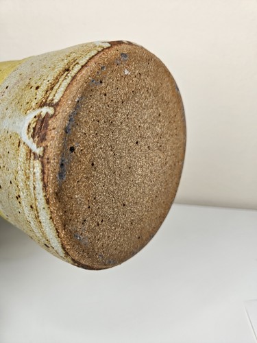 GUILLERMO CUELLAR Studio Pottery Artisan Pitcher Signed Handmade 13 1/2" Tall - 第 11/16 張圖片