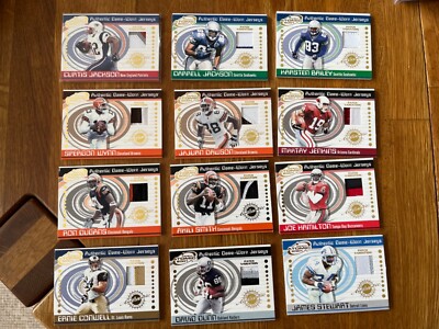 RESTPOSTEN 12 NFL 2001 Pacific Atomic Prism GAME USED PATCH VARIATION Karten