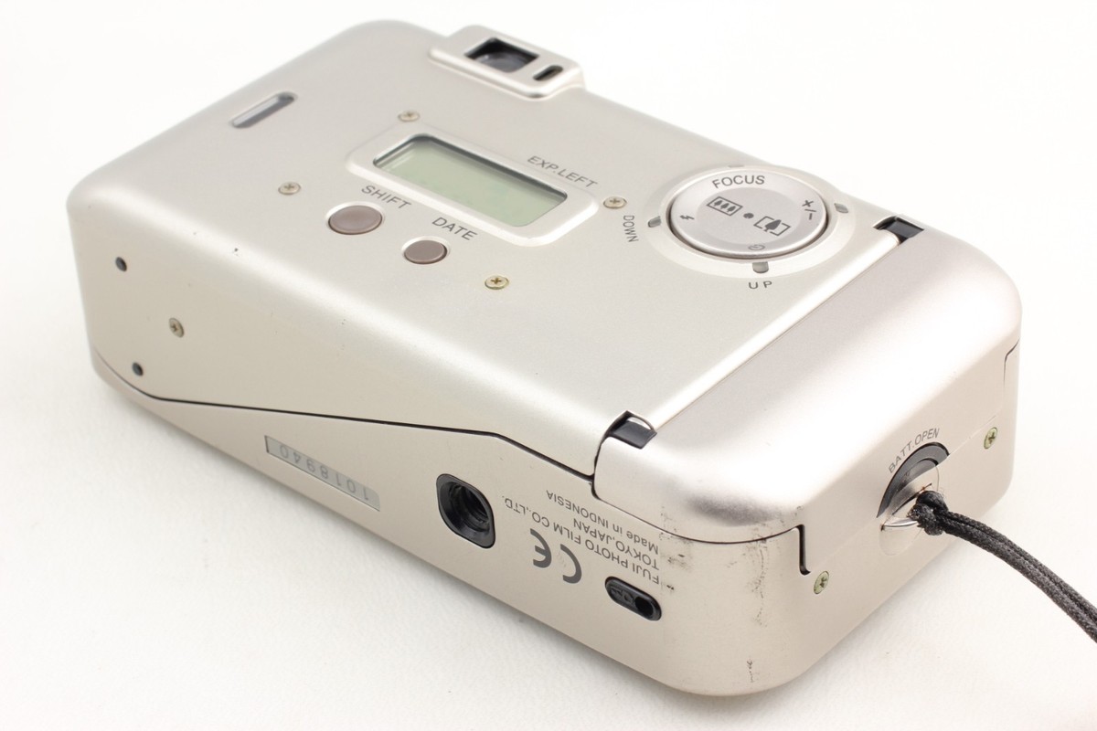 0031【極美品】FUJIFILM CARDIA mini TIARA ZOOM EXC+5] Fujifilm Cardia Mini Tiara Zoom Point & Shoot Film