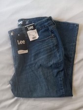 NEW - Lee Size 14 M Mid Rise Regular Fit Capri Jeans Med Wash - NWT