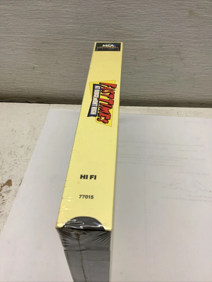 RARE Fast Times at Ridgemont High VHS MCA 80s Pre- Watermark - Image 4 of 4