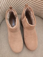 Sketchers Bob Boots Size 6