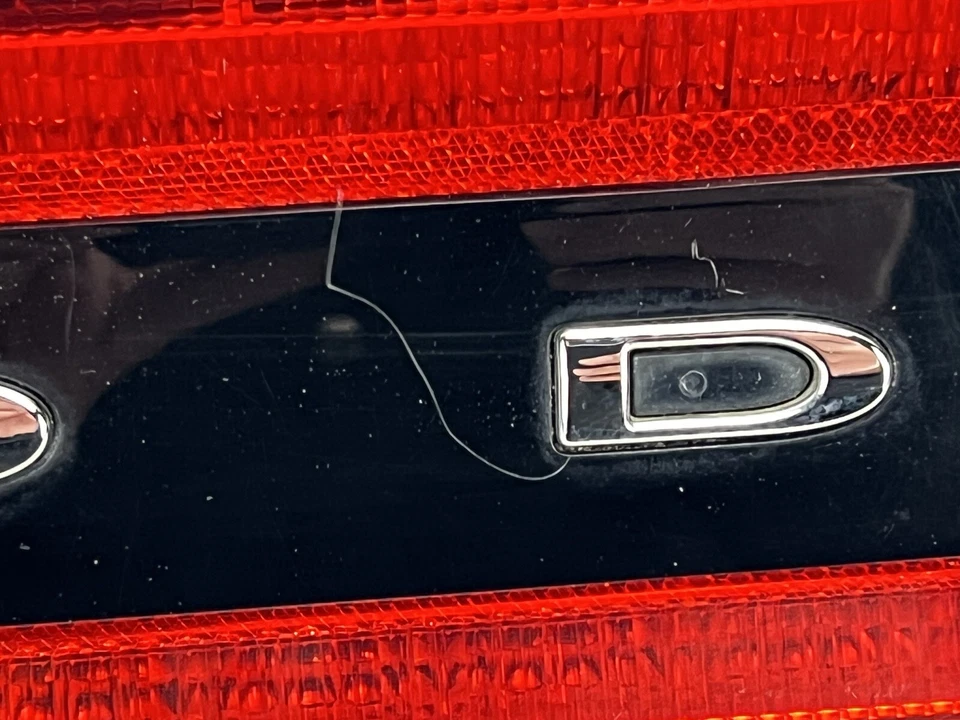 13-15 Dodge Dart Rear Central Tail Light Tail Lamp Third Brake Light 68164500AE - Image 4 of 4