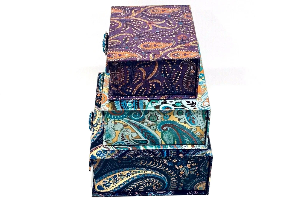 PUNCH STUDIO PAISLEY DECORATIVE GOLD FOIL BROOCH TRINKET BOXES SET OF 3 - Imagem 2 de 4