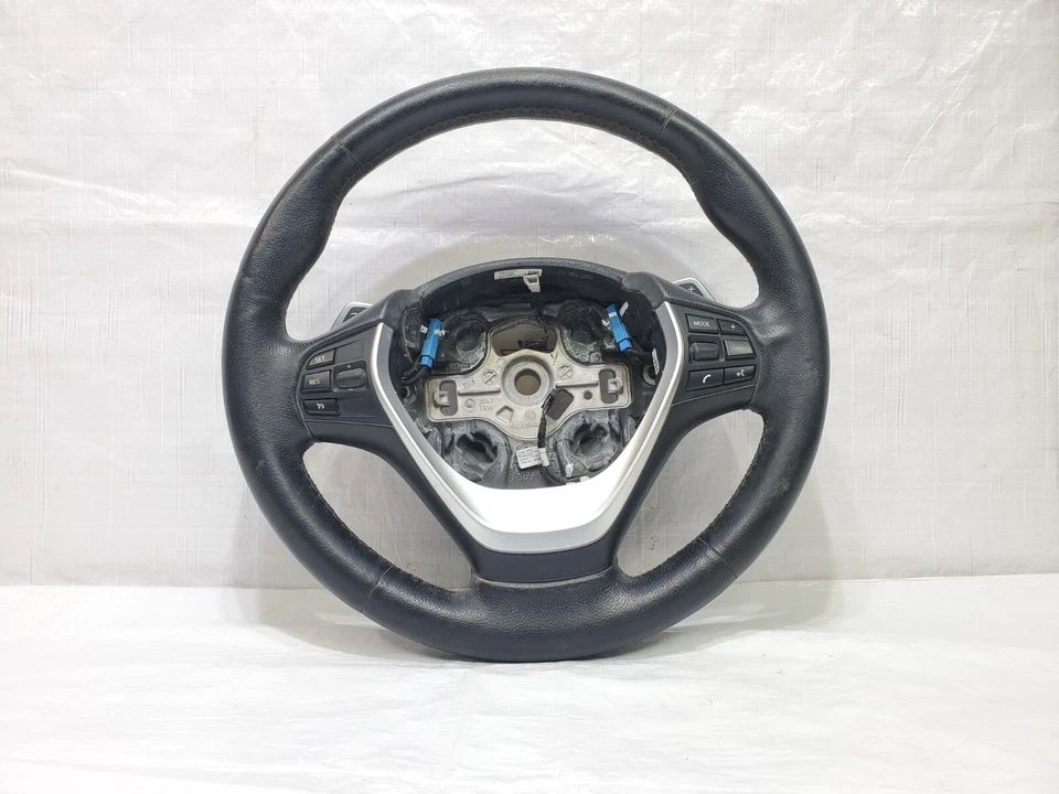 BMW 335i xDrive 2013-2016 volante con palancas de cambio cuero 9218380-02 Foto 2 de 4