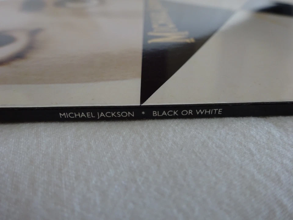 Michael Jackson-Black Or White 12" Single 1991 Stunning Original Pressing - Image 3 of 3