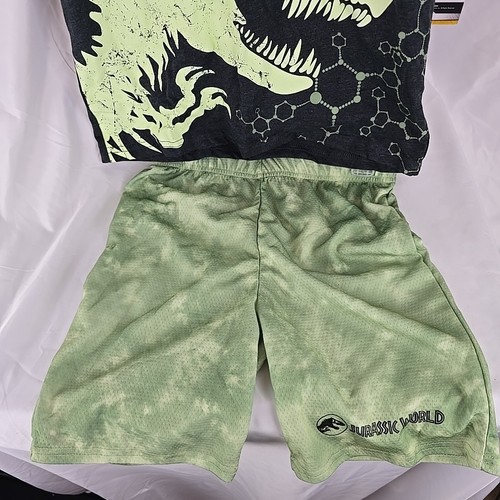 Jurassic World Boys T-Shirt with Hoodie & Shorts Set Size 8 NWT - Picture 3 of 8