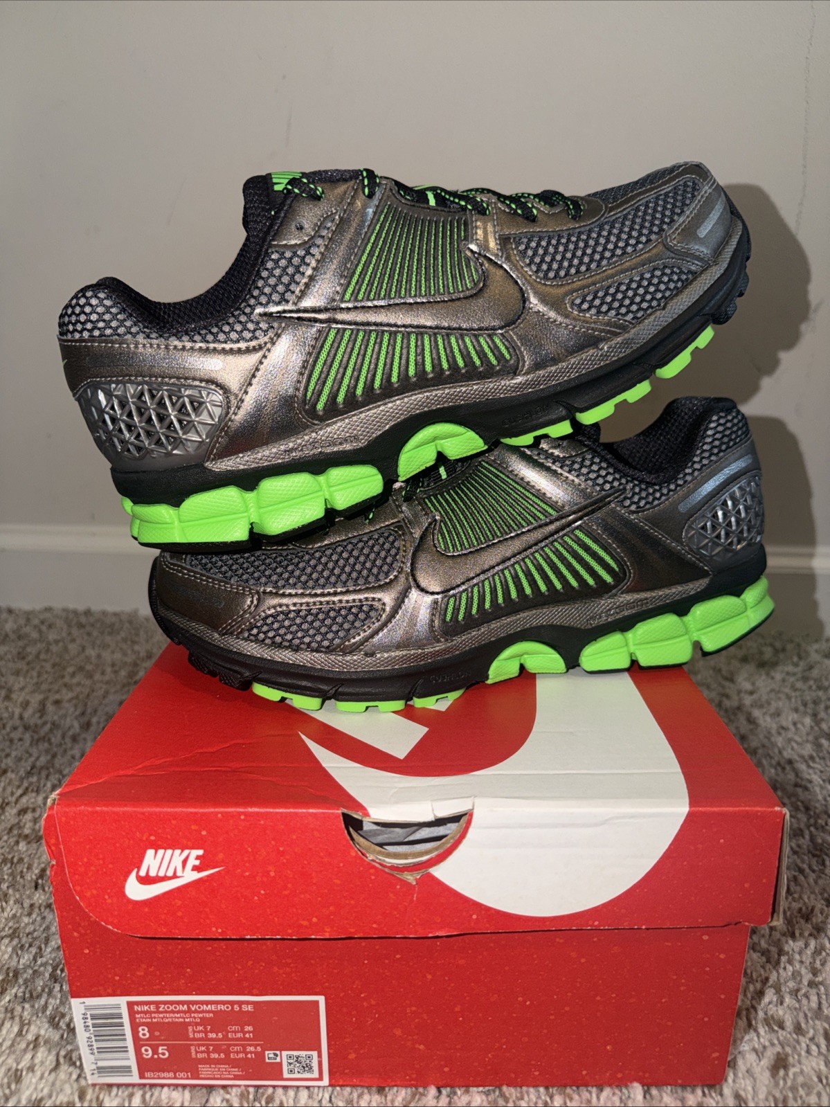 Nike Zoom Vomero 5 'Electric Green' Pewter Black Sneakers, S