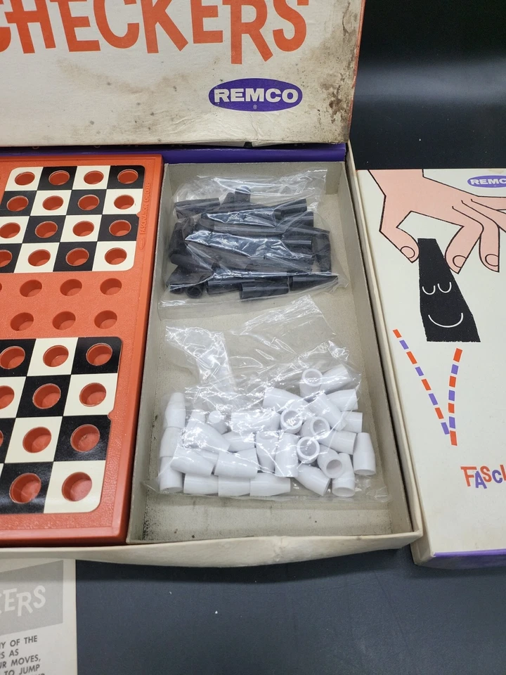Juego de mesa Remco Fascination Checkers 1962 vintage completo con instrucciones Foto 4 de 4