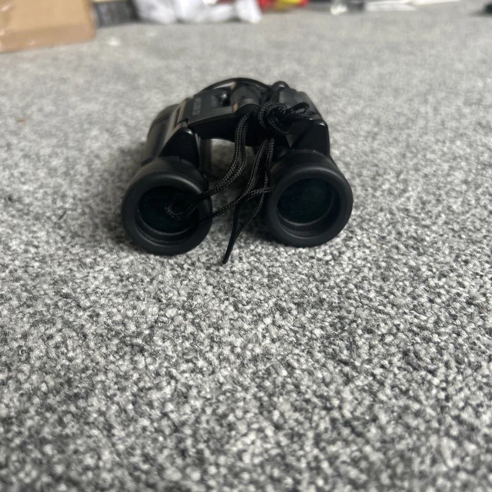 Celestron UPCLOSE G2 Roof Binocular - 10x25  71232-CGL - Image 2 of 4