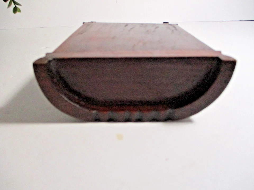 Деревянная витрина с дверью для кукольного домика в викторианском стиле. Смотрите фотографии - Изображение 4 из 4