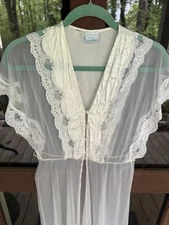 VAL MODE Ivory Long Sheer Robe Lace & Satin Trim Flutter Sleeve Sz M  VTG