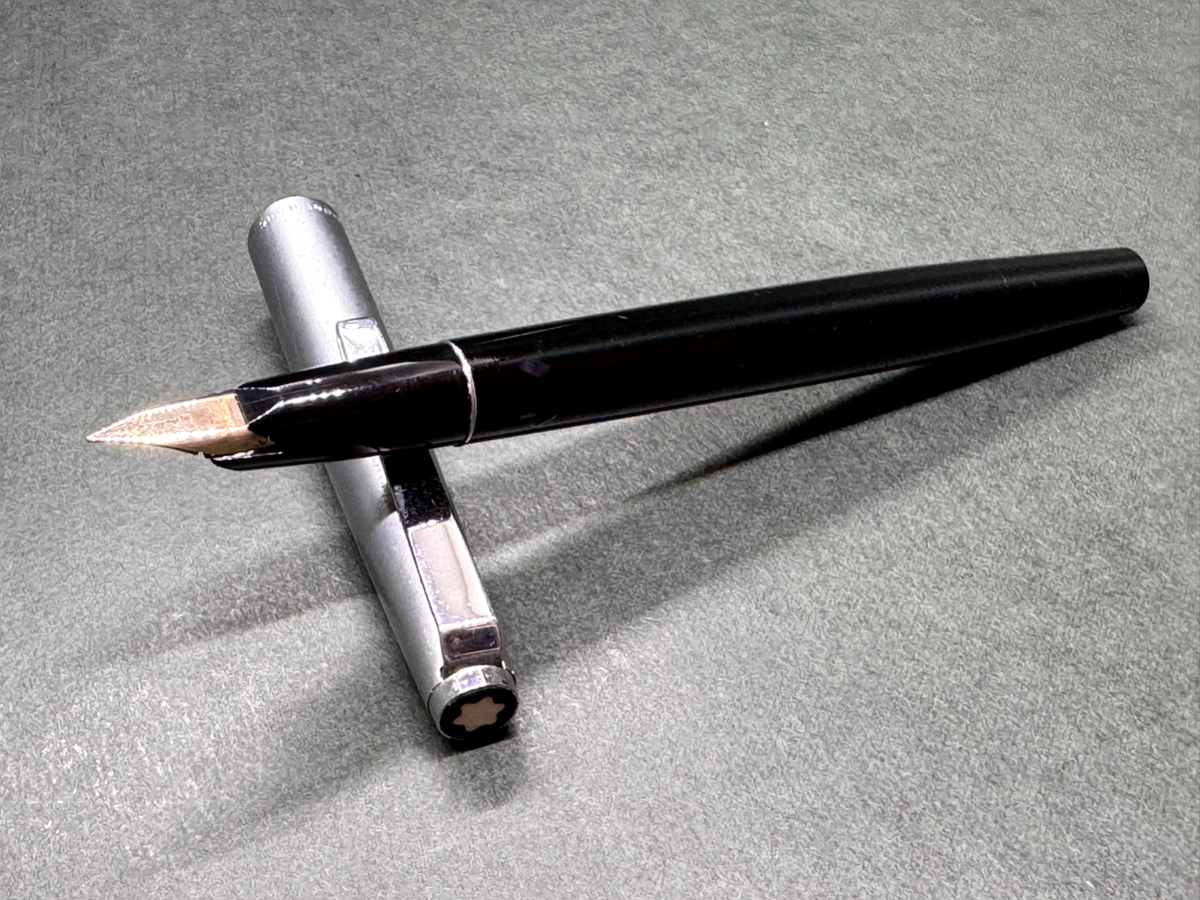 MONTBLANC Junior 622 Black Resin&Silver-METAL '60Vintage Fountain