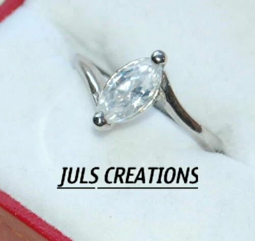 Anelli antichi bianchi in argento