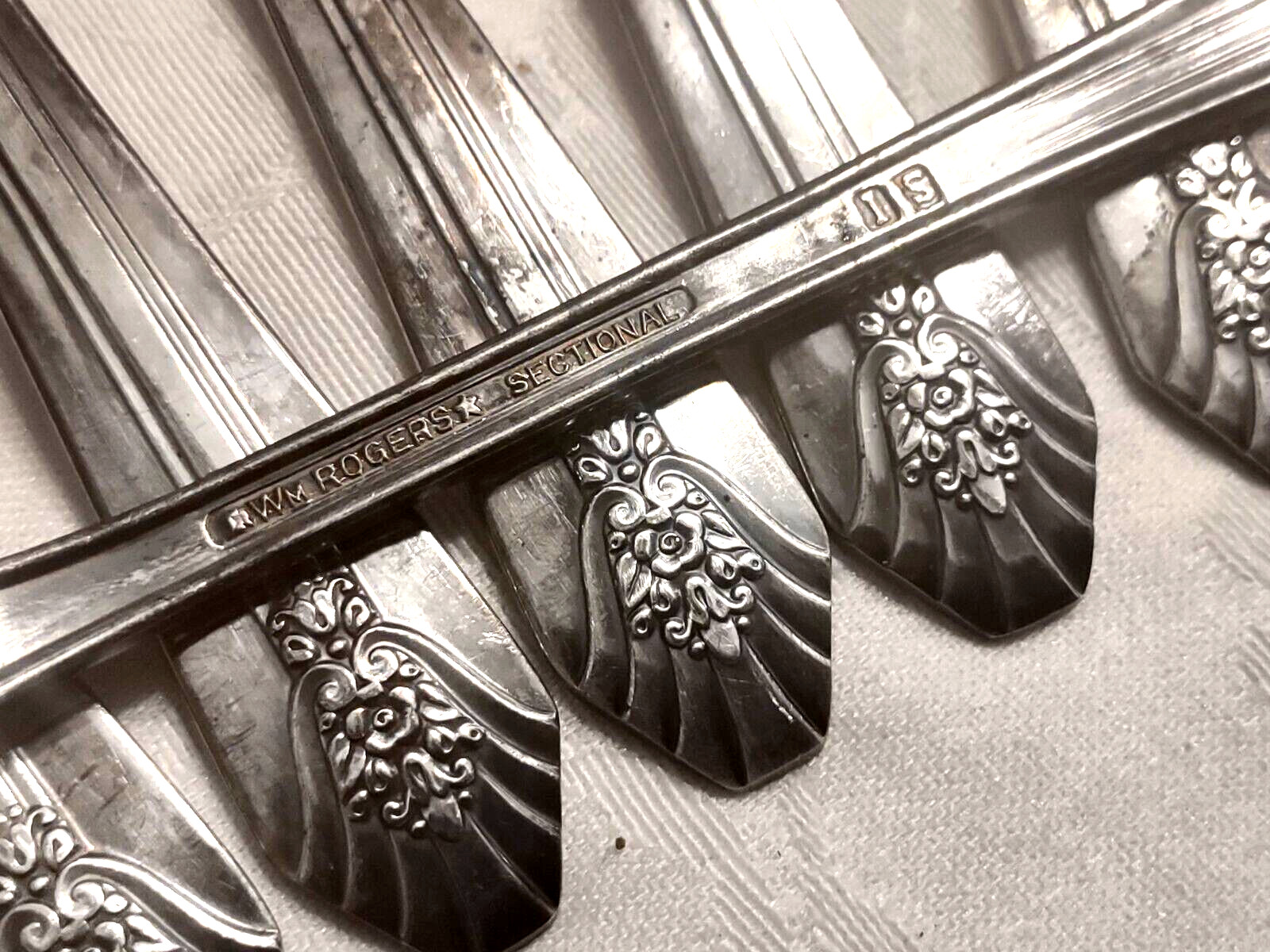 7 IMPERIAL 1939 Silver Plate Silverplate VTG Grille Forks Wm Rogers Sectional