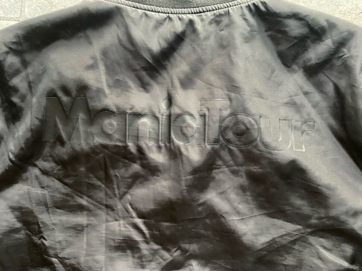 Fall Out Boy Mania Tour LARGE Men's Black And Purple Jacket