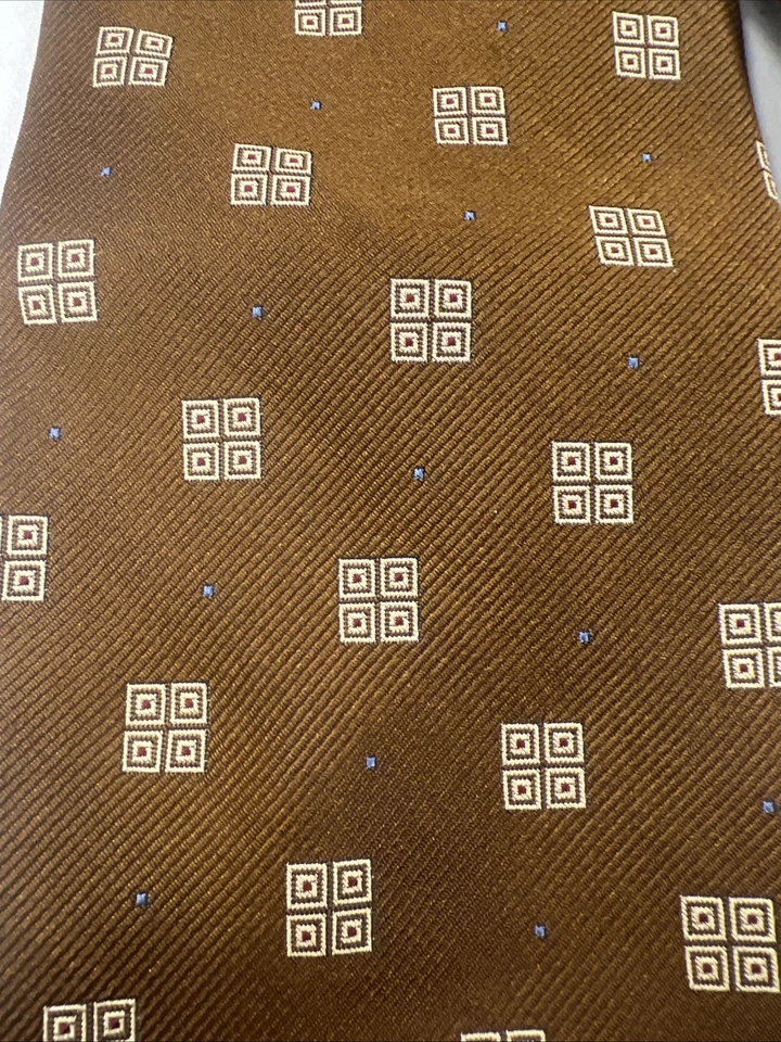 Hickey Freeman Men's Brown Geometric Silk Neck Tie $158 - Image 2 of 4