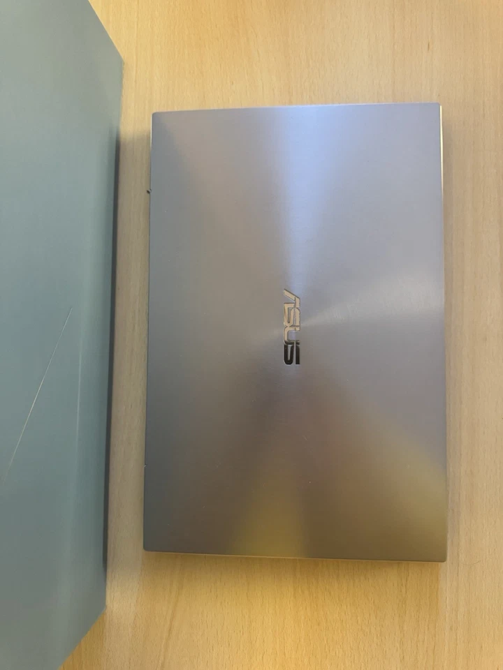 ASUS ZenBook 14 (UX431) - Imagen 4 de 4