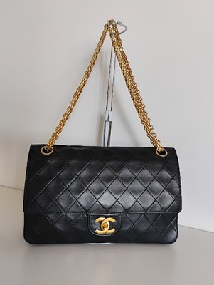 CHANEL ブラック レザー ヴィンテージ Chanel Vintage 1983 Medium Black Quilted Lambskin Double Flap