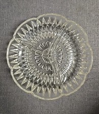 Vintage Pressed Glass 3 Compartment Serving Dish / Platter / Bowl - 18.5cm.