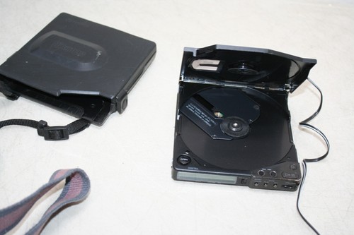 Sony Discman D-15 Personal CD Player Working with Case- Tested/Working - Picture 7 of 15