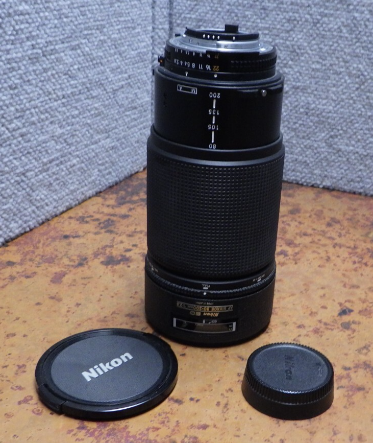 Nikon ED AF Nikkor 80-200mm 1:2.8 Camera Lens #22 Mark On Lens C2