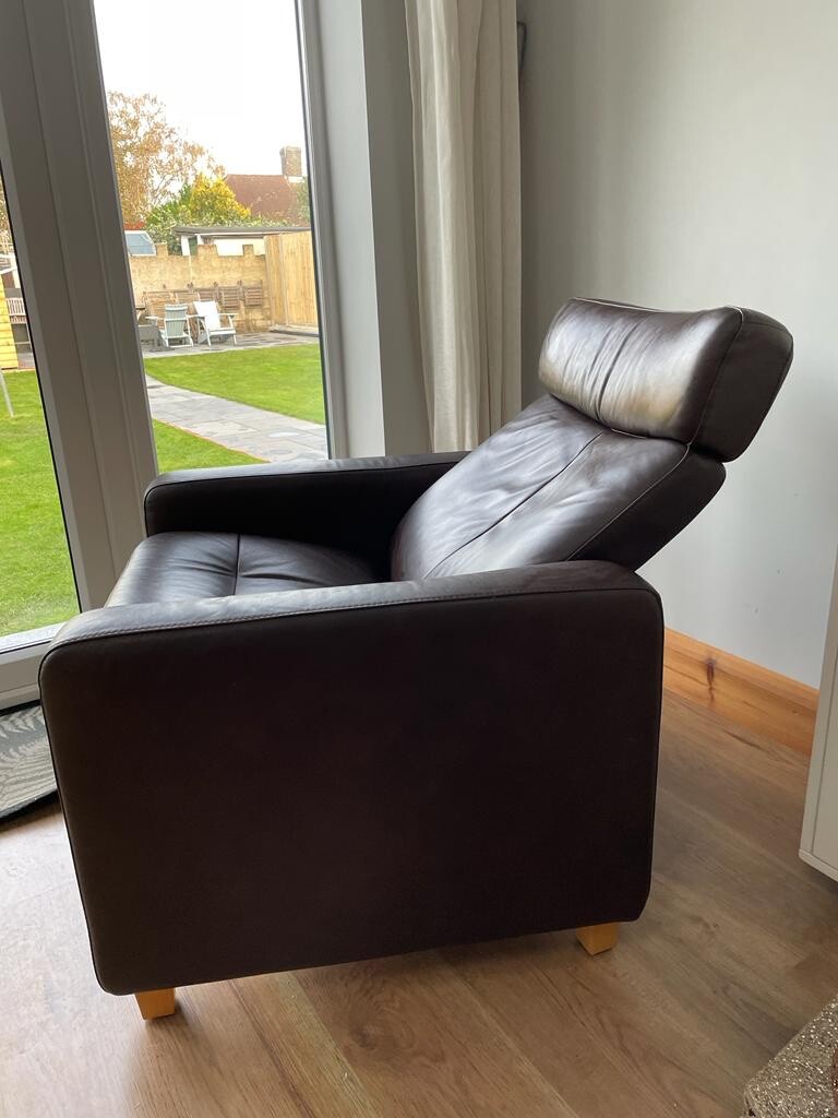 STRESSLESS LEATHER RECLINER ARMCHAIR WITH FOOTSTOOL eBay