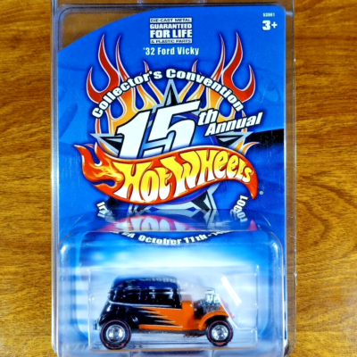 Hot Wheels RLC 15th Collectors Convention Classic '32 Ford Vicky 1
