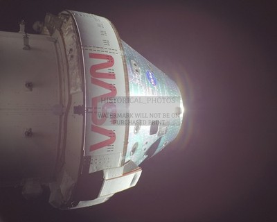 ORION VIEWED FROM SOLAR ARRAY CAMERA DURING ARTEMIS II MISSION 8X10 PHOTO