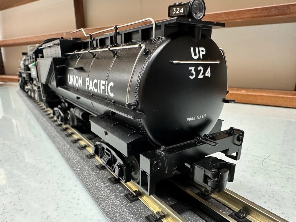 O Scale 3 Rail Lionel 6-28038 Union Pacific 2-8-0 Consolidation- Command LN - Image 4 of 4