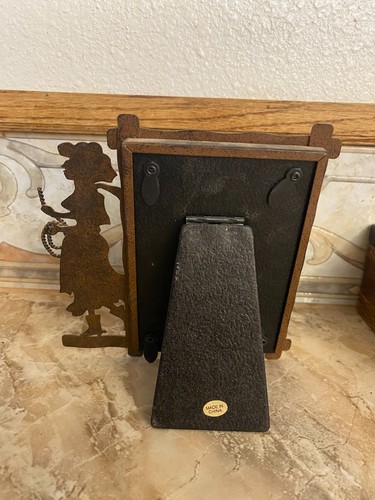 Vintage, metal art cowgirl with rope picture frame - Picture 3 of 6
