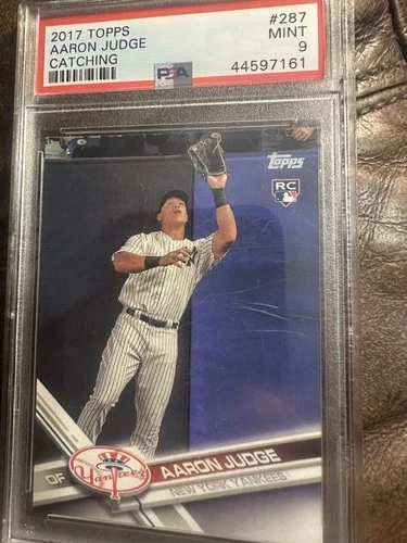 New Listing2017 Topps Aaron Judge #287 Catching Rookie Card PSA 9 New York Yankees