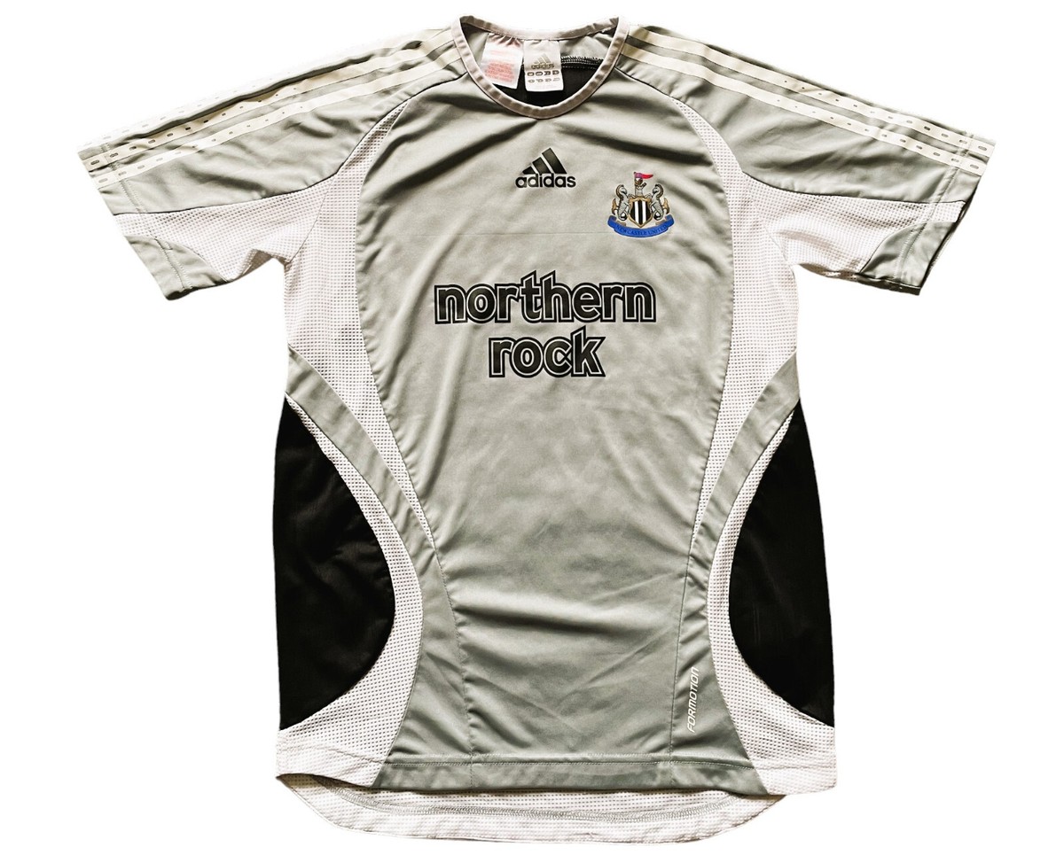 Newcastle Adidas Training Shirt 2006 (very good) Adults XS