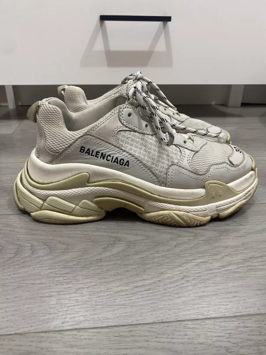 Size 7 - Balenciaga Triple S White