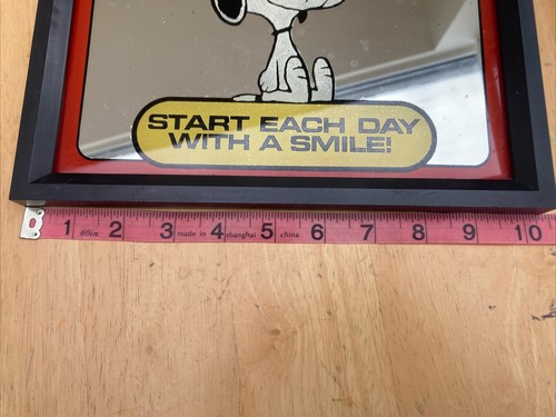 Snoopy Mirror “Start Each Day With a Smile” Peanuts Schulz 1980’s Schulz - 第 7/8 張圖片