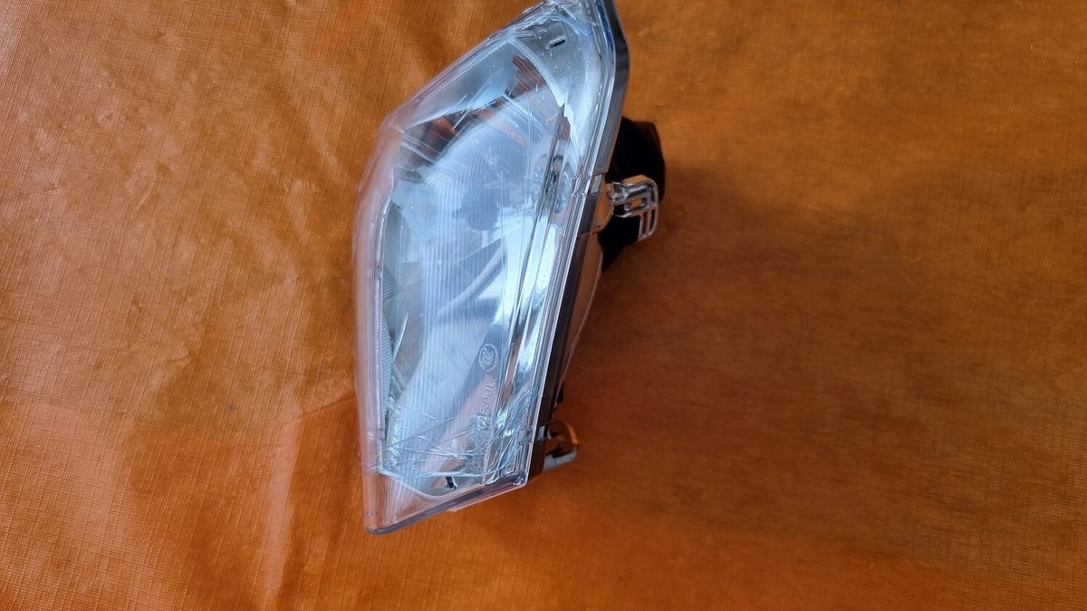 KTM EXC ヘッドライト 新品 78114001000 KTM EXC ヘッドライト 新品 78114001000 Head Light KTM EXC 14