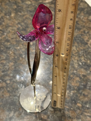 MIB Swarovski Crystal DORORA Fuchsia Rain Flower 681542 for sale