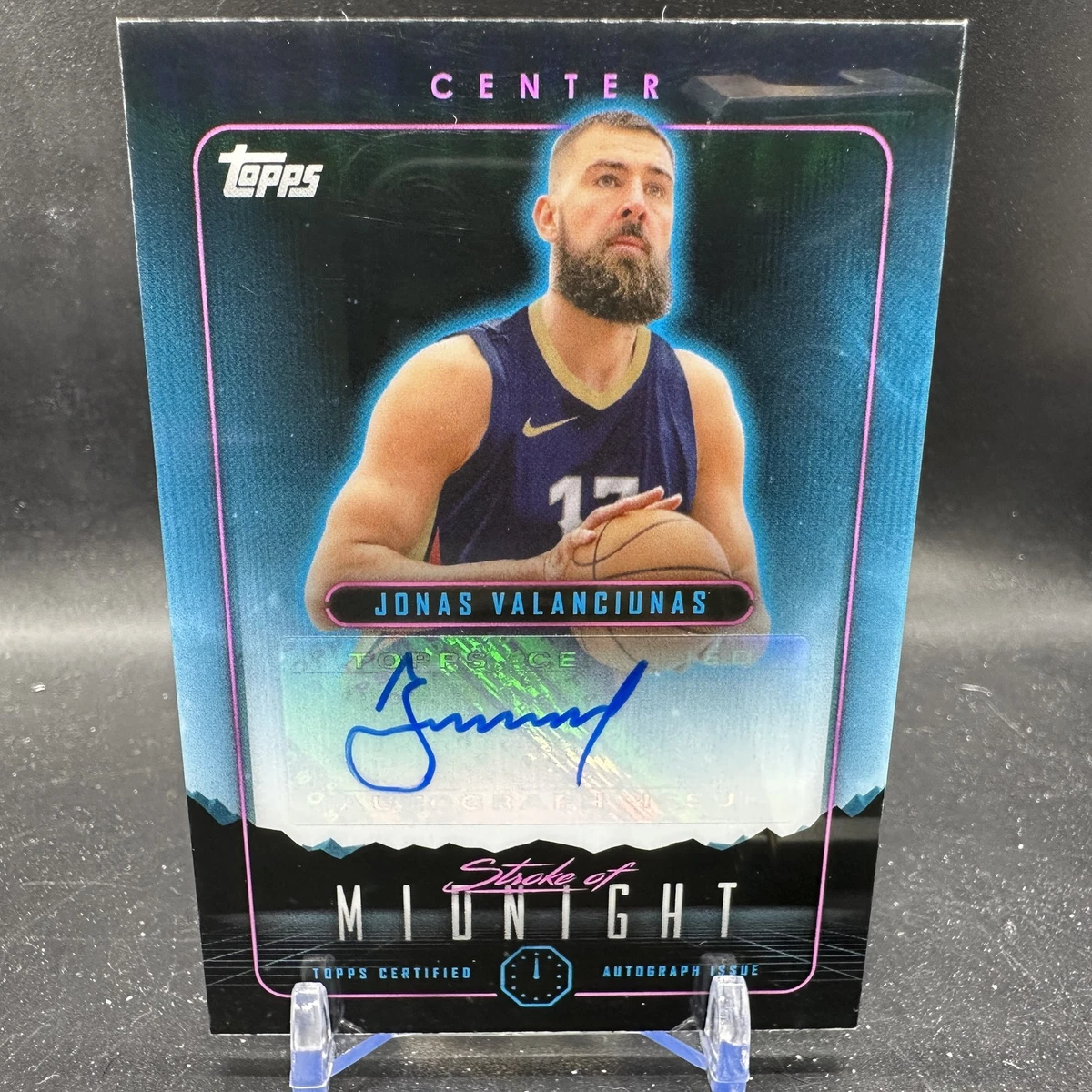 Jonas Valanciunas Basketball Autographed Sports Trading Cards