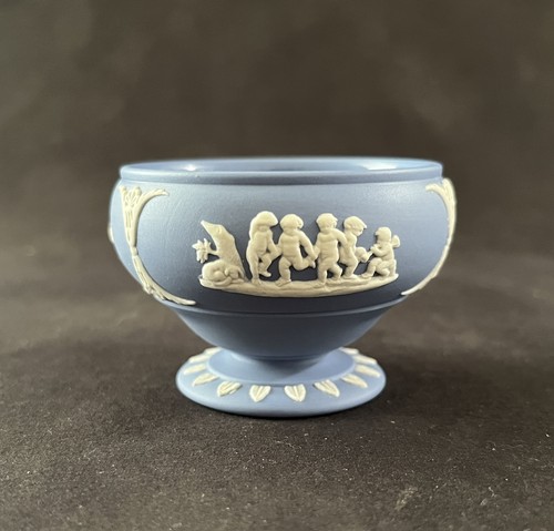 Wedgwood Jasperware Creme auf Lavendel (hellblau) Master offene Salzschale - Bild 4 von 6