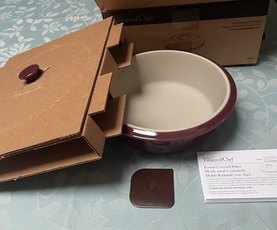 Pampered Chef New Traditions Round Covered Baker- Cranberry Color - New In Box