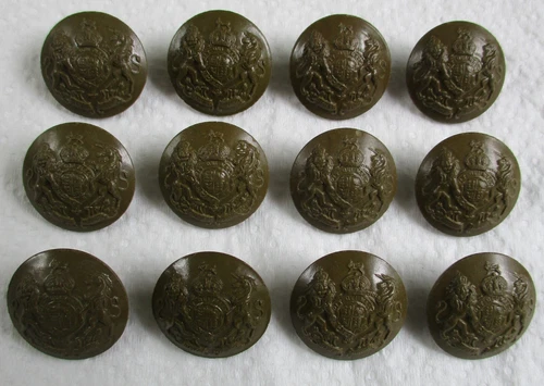 12x British Army:"GENERAL SERVICE BUTTONS" (25mm, WW2 Bakelite War Economy, GS)