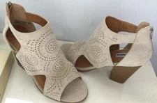 Not Rated Carrie  Women’s Cream Laser Cut Bootie Sandals Size 9 NEW