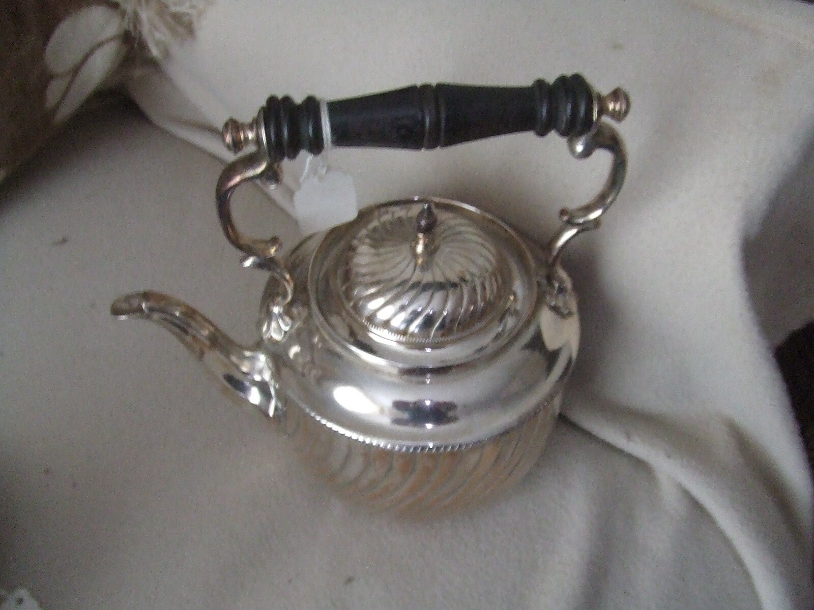 teapot. s.b.& m.4636